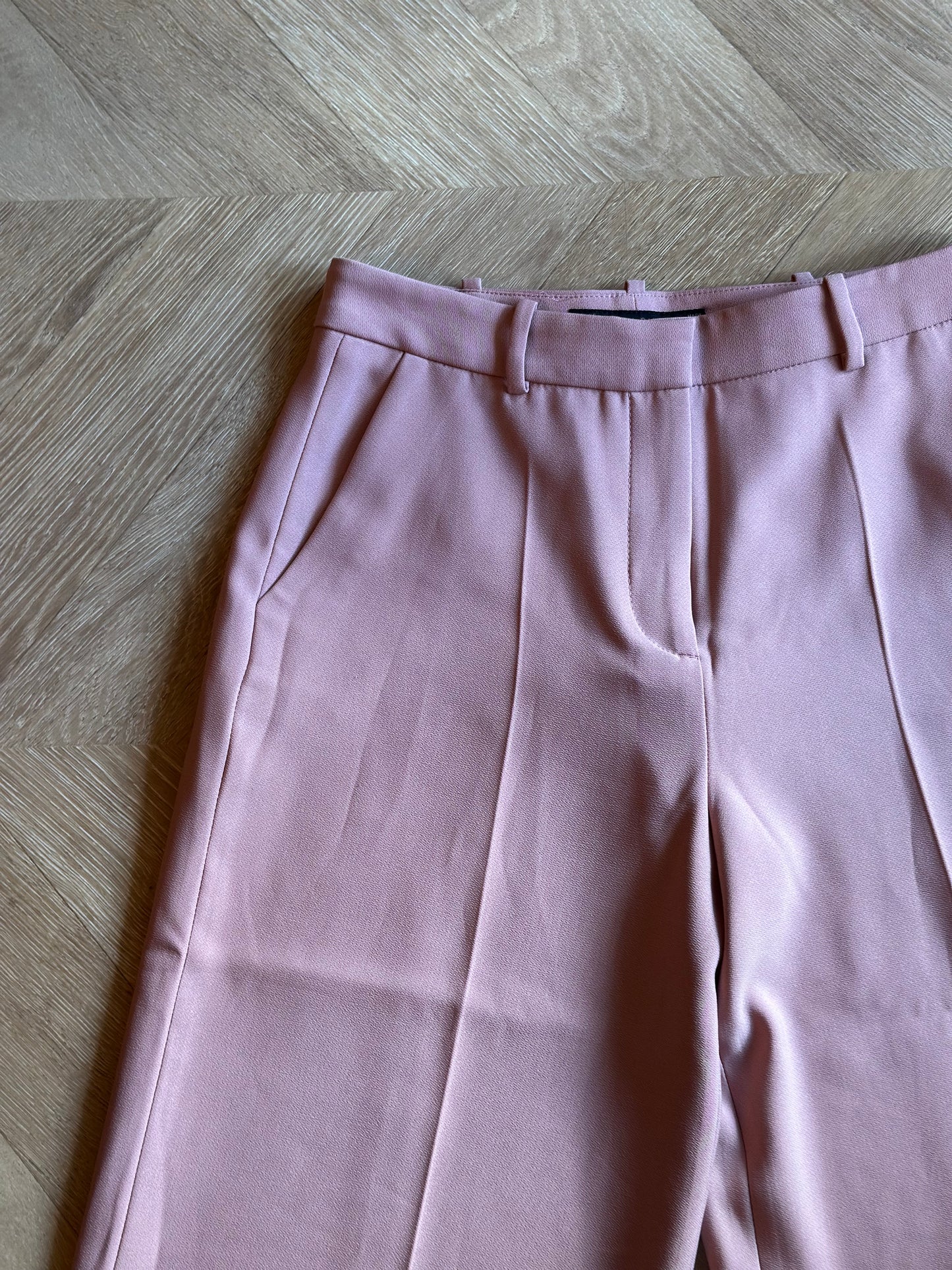 Pantalon large rose poudré T.34
