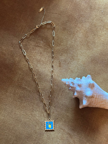Collier chaîne dorée acier inoxydable – pendentif citron coloré