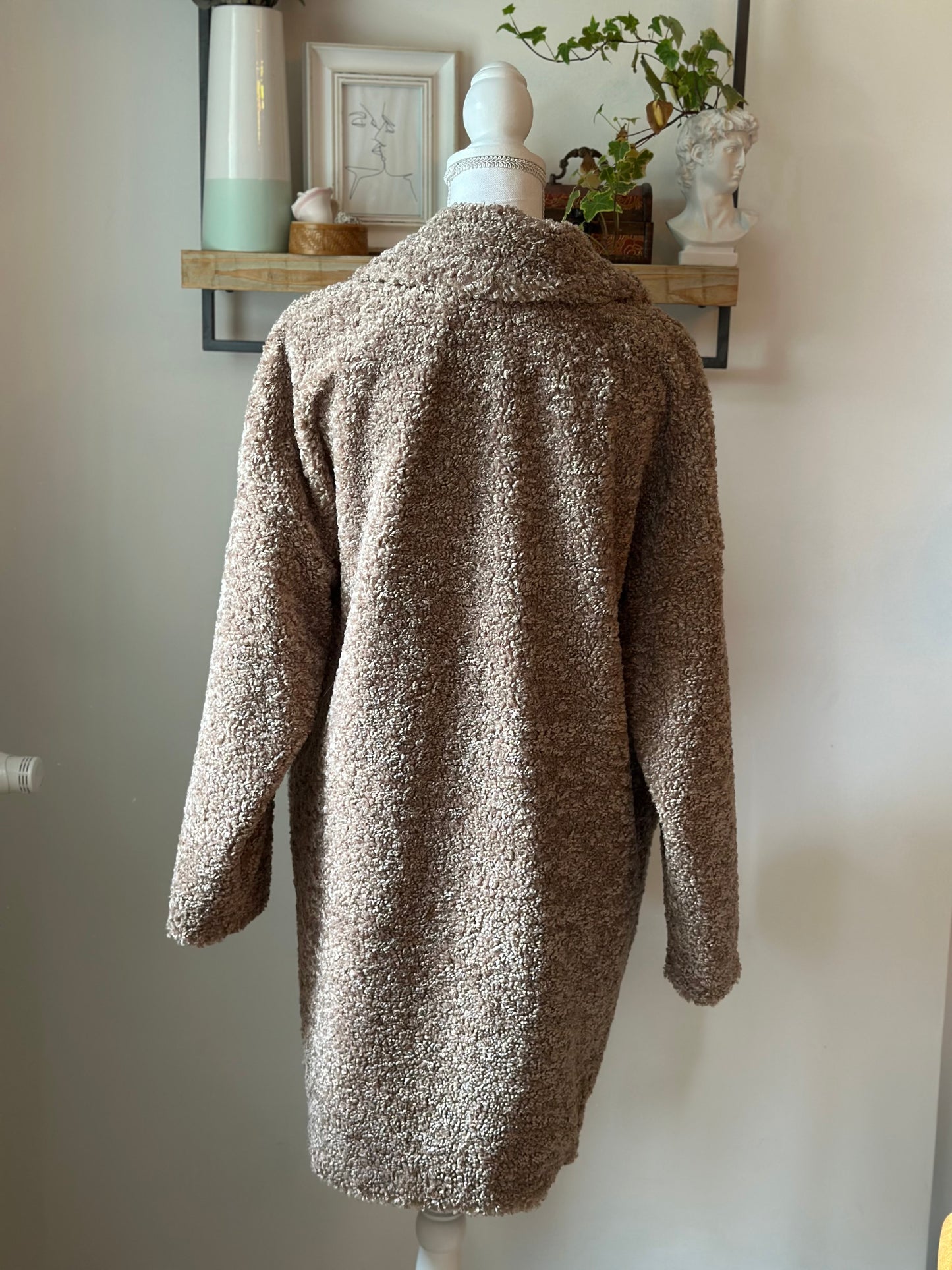 Manteau beige foncé noir mi-long T.34 oversize