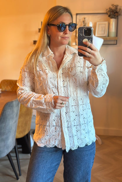 Chemise blanche broderie anglaise T.38
