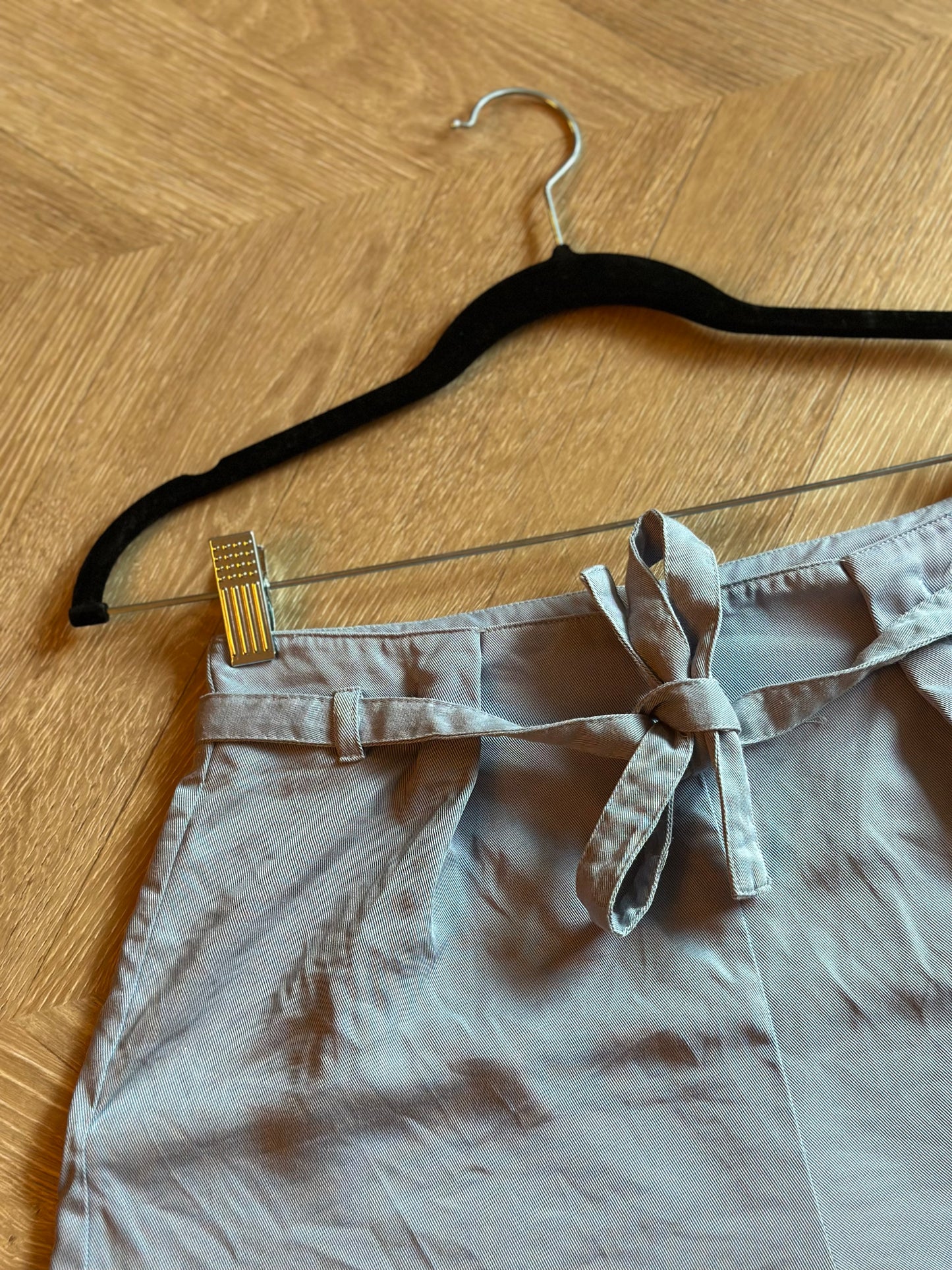 Short fluide broderie anglaise gris T.36