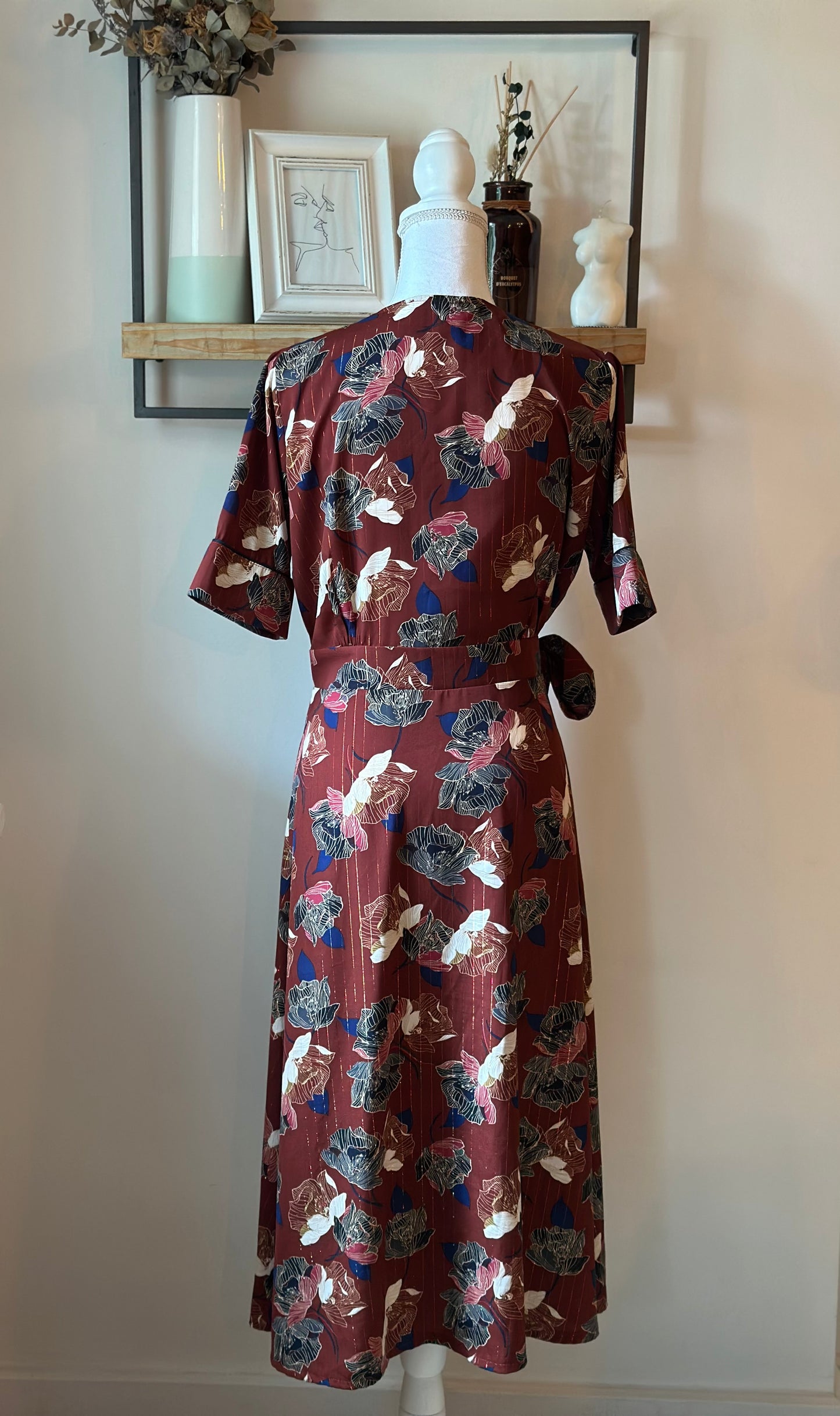 Robe portefeuille fleurie marron T.38