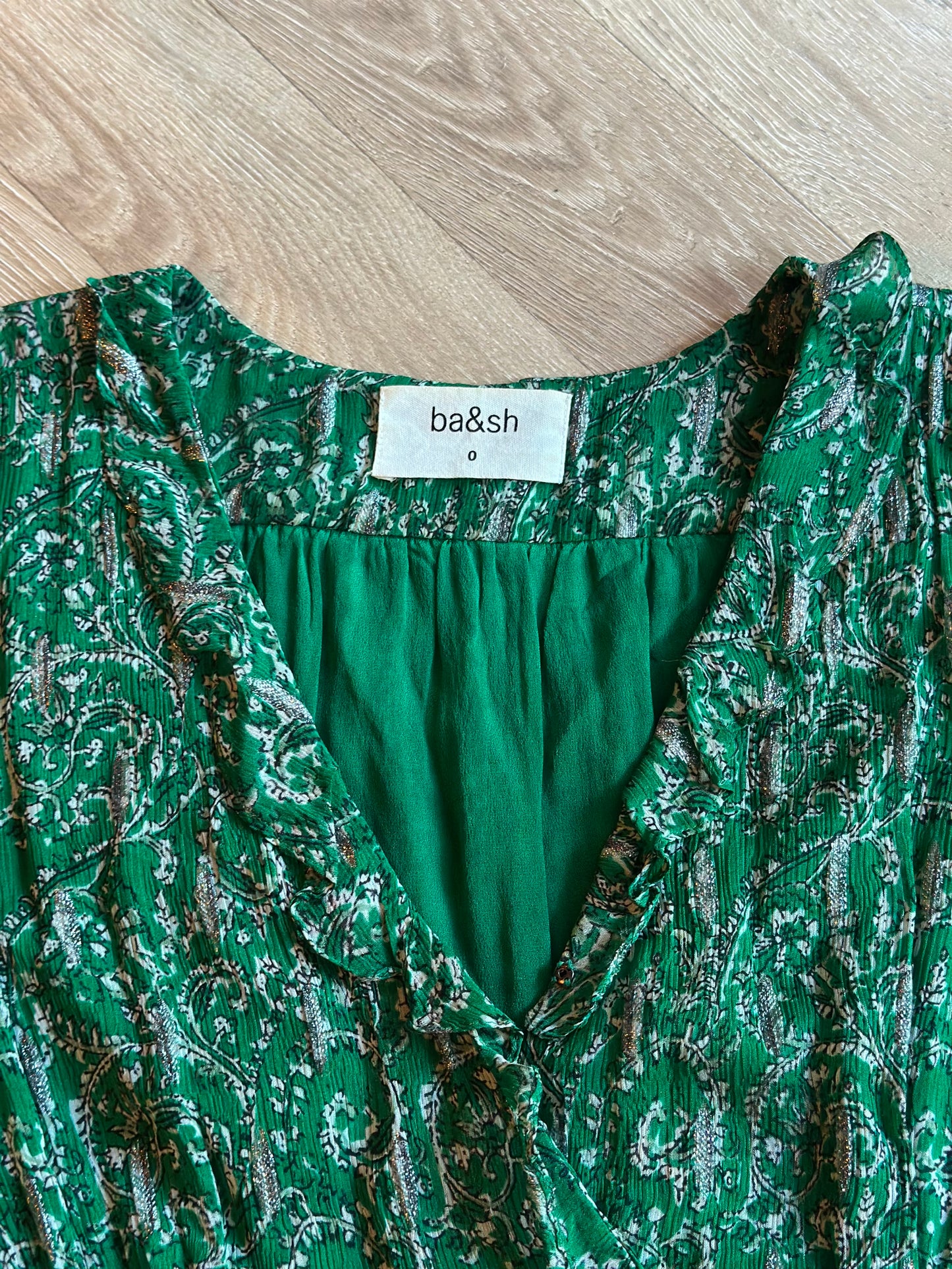 Robe fluide cachemire vert lurex modèle Clem T.34