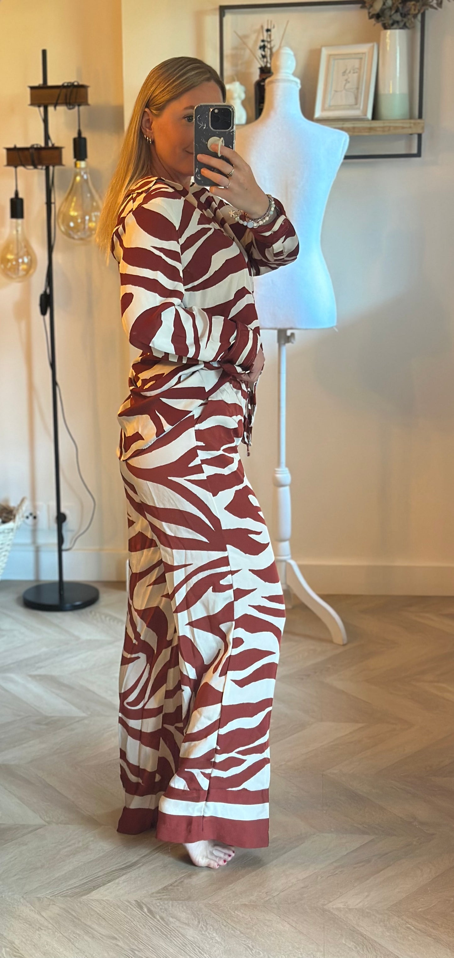 Ensemble zèbre chemise pantalon large fluide T.34/36