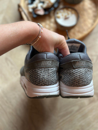 Baskets Air Max Zero SE GS vert kaki et noir P.37,5