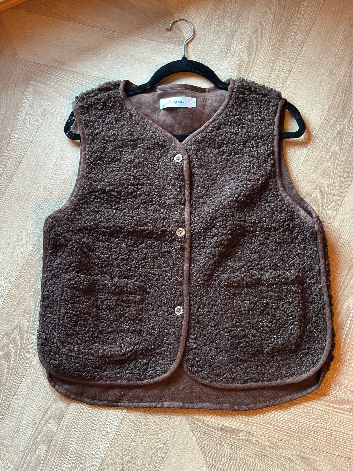 Gilet sans manches marron effet mouton neuf T.36