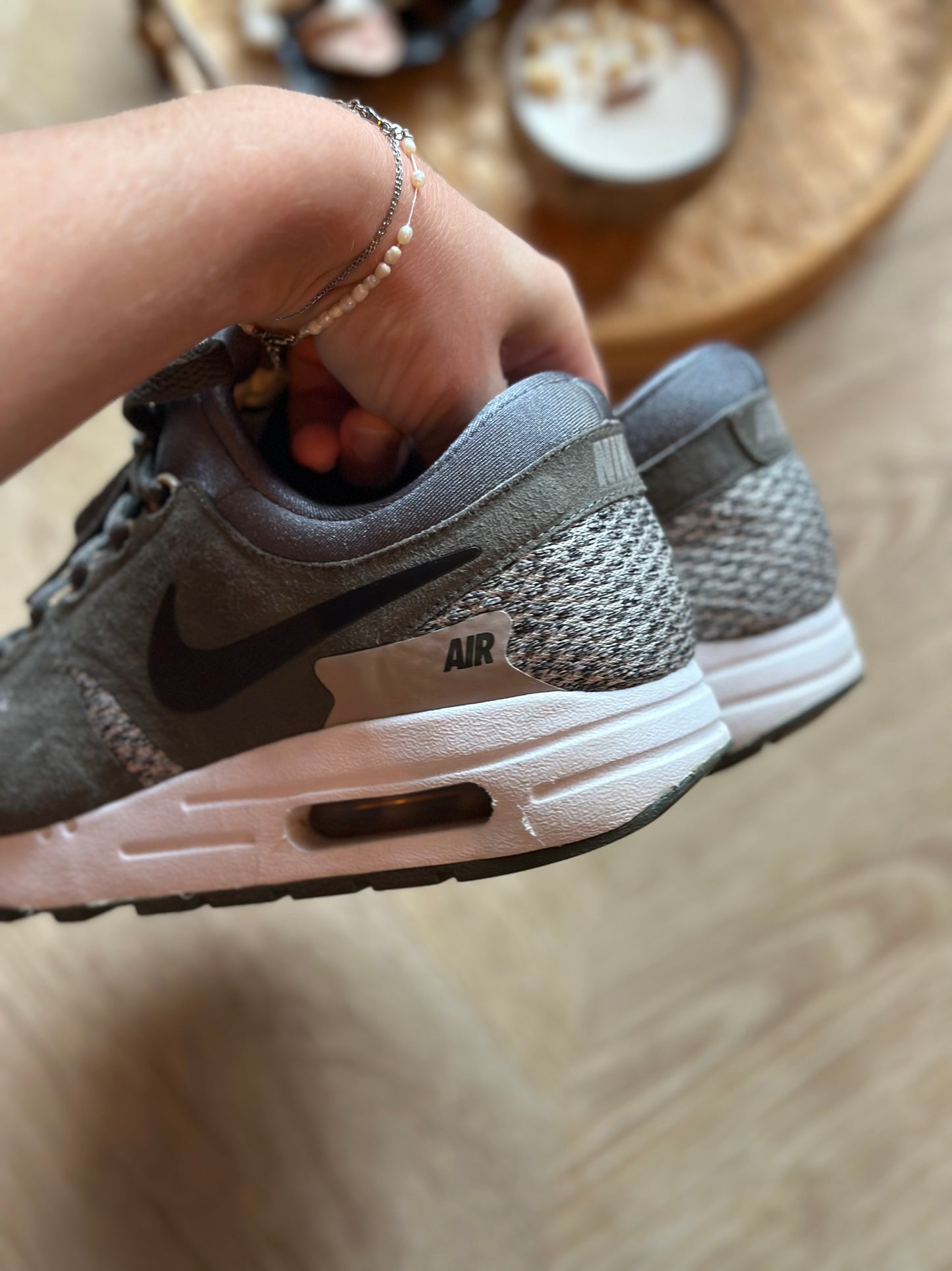 Baskets Air Max Zero SE GS vert kaki et noir P.37,5