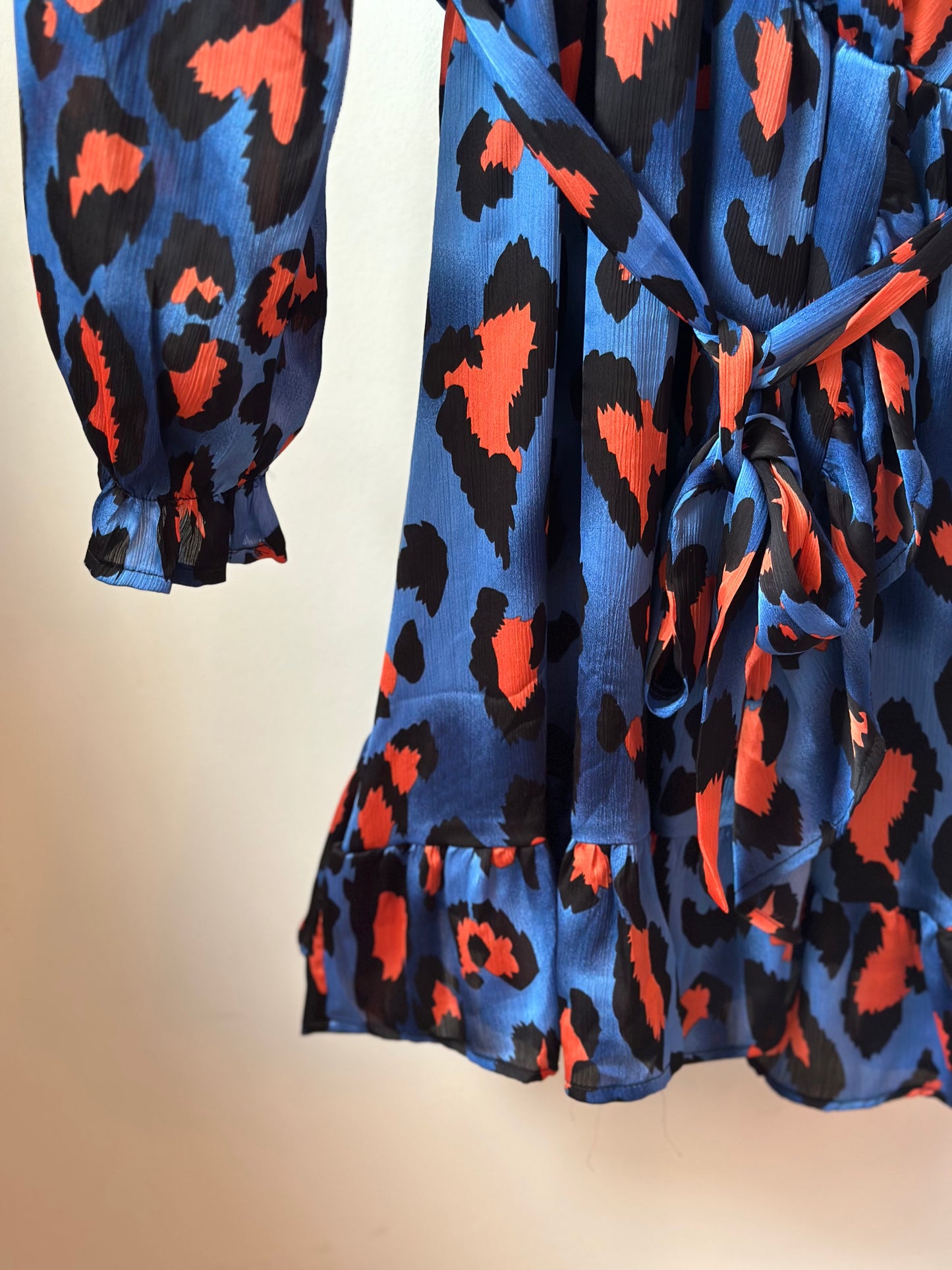 Robe imprimé léopard bleu et corail T.36/38