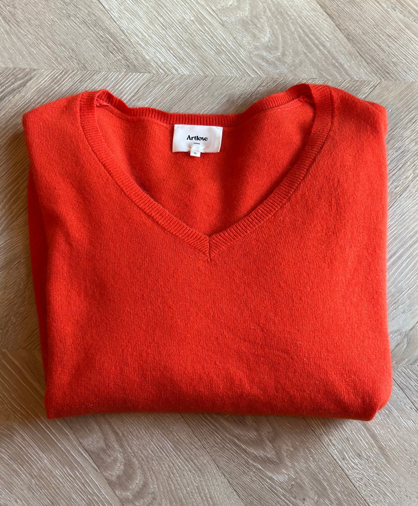 Pull rouge col V angora laine T.36