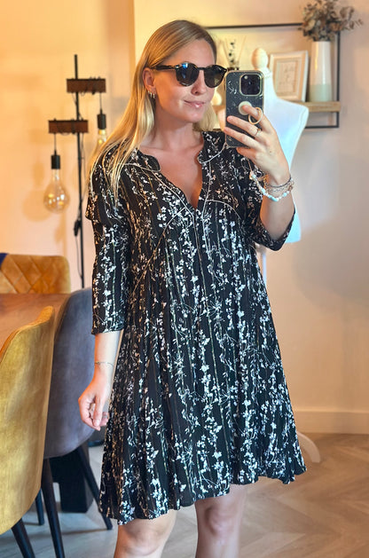Robe Frezza coupe fluide fleurie noire et blanche T.38/2
