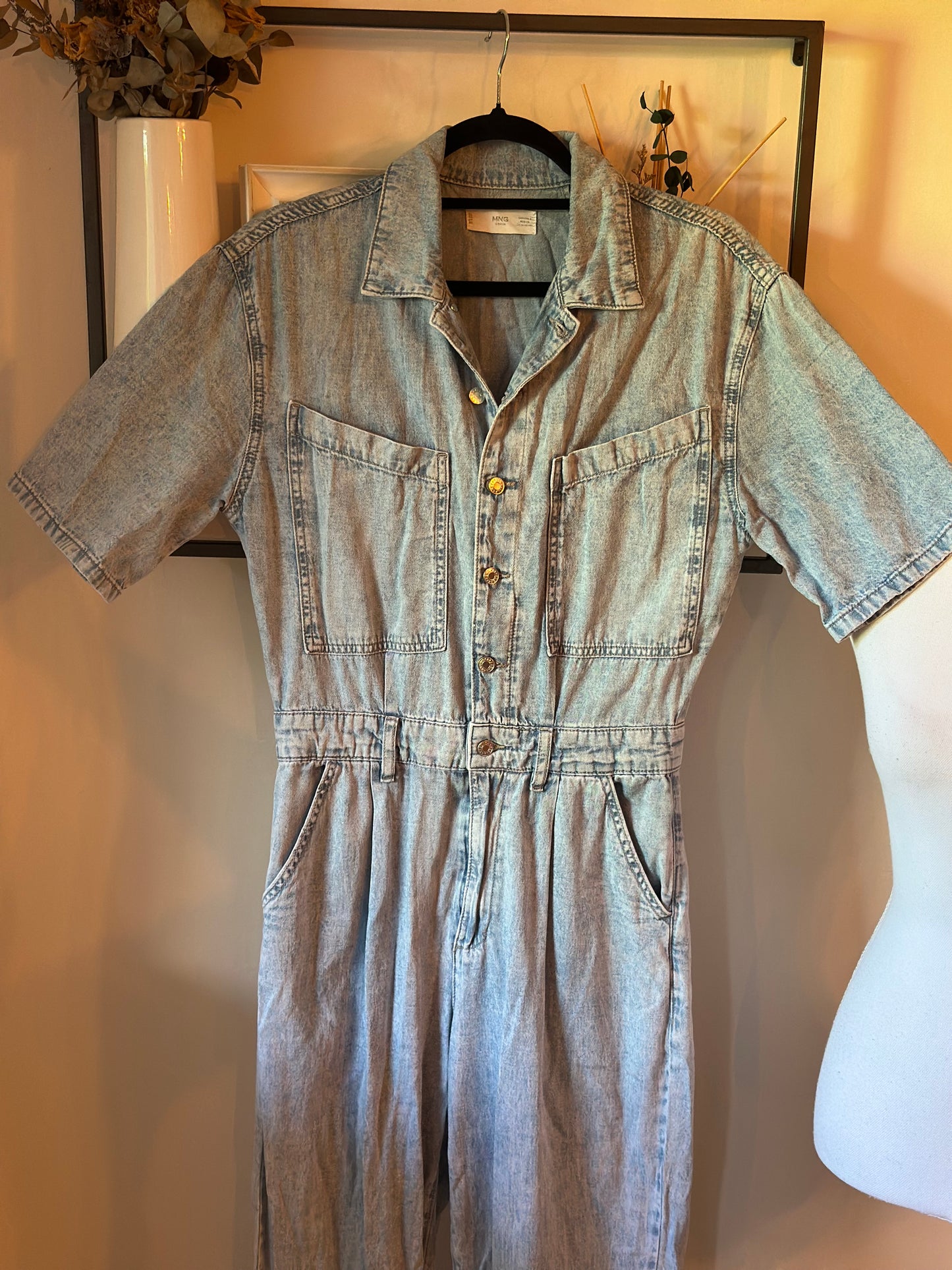 Combinaison jean bleu clair denim coupe droite manches courtes T.36