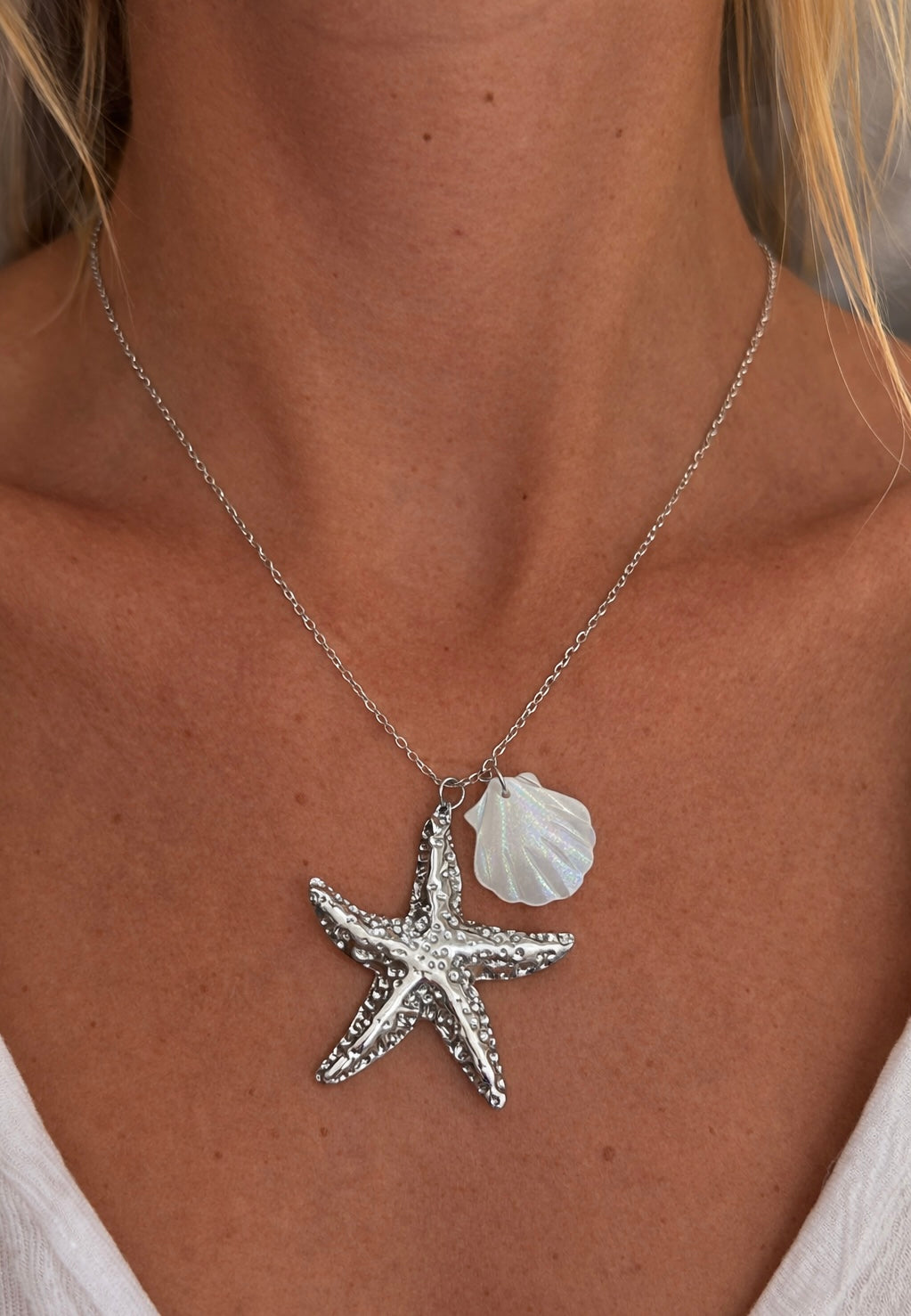 Collier étoile de mer argentée & coquillage nacré – Neuf