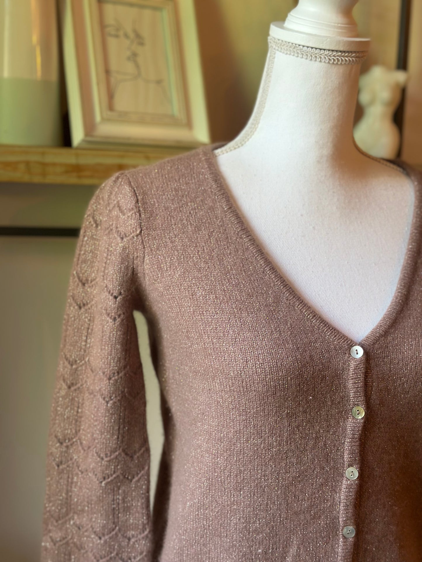 Gilet cardigan cachemire marron clair pailleté T.34