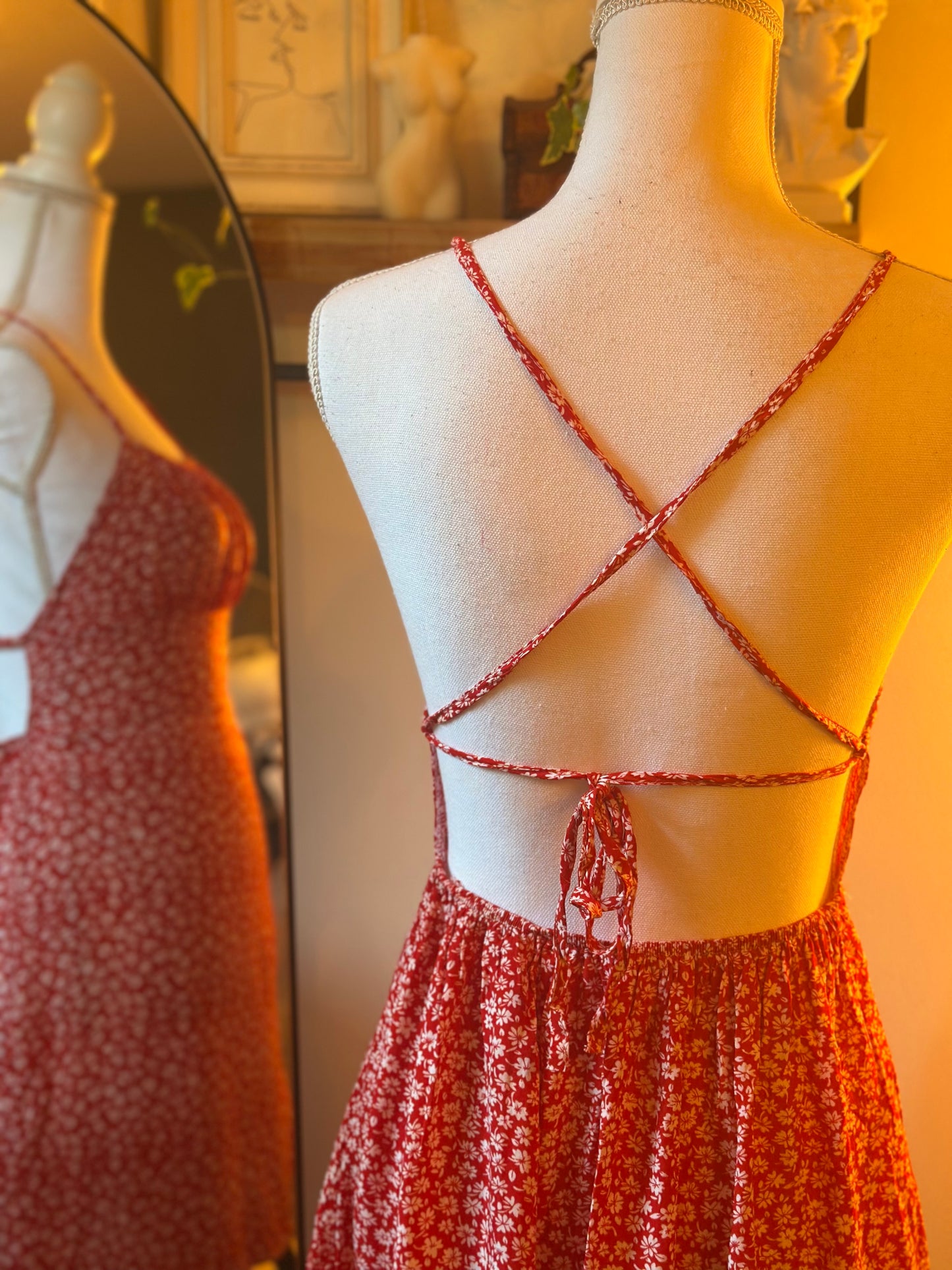 Robe courte à imprimé floral coloré T.36