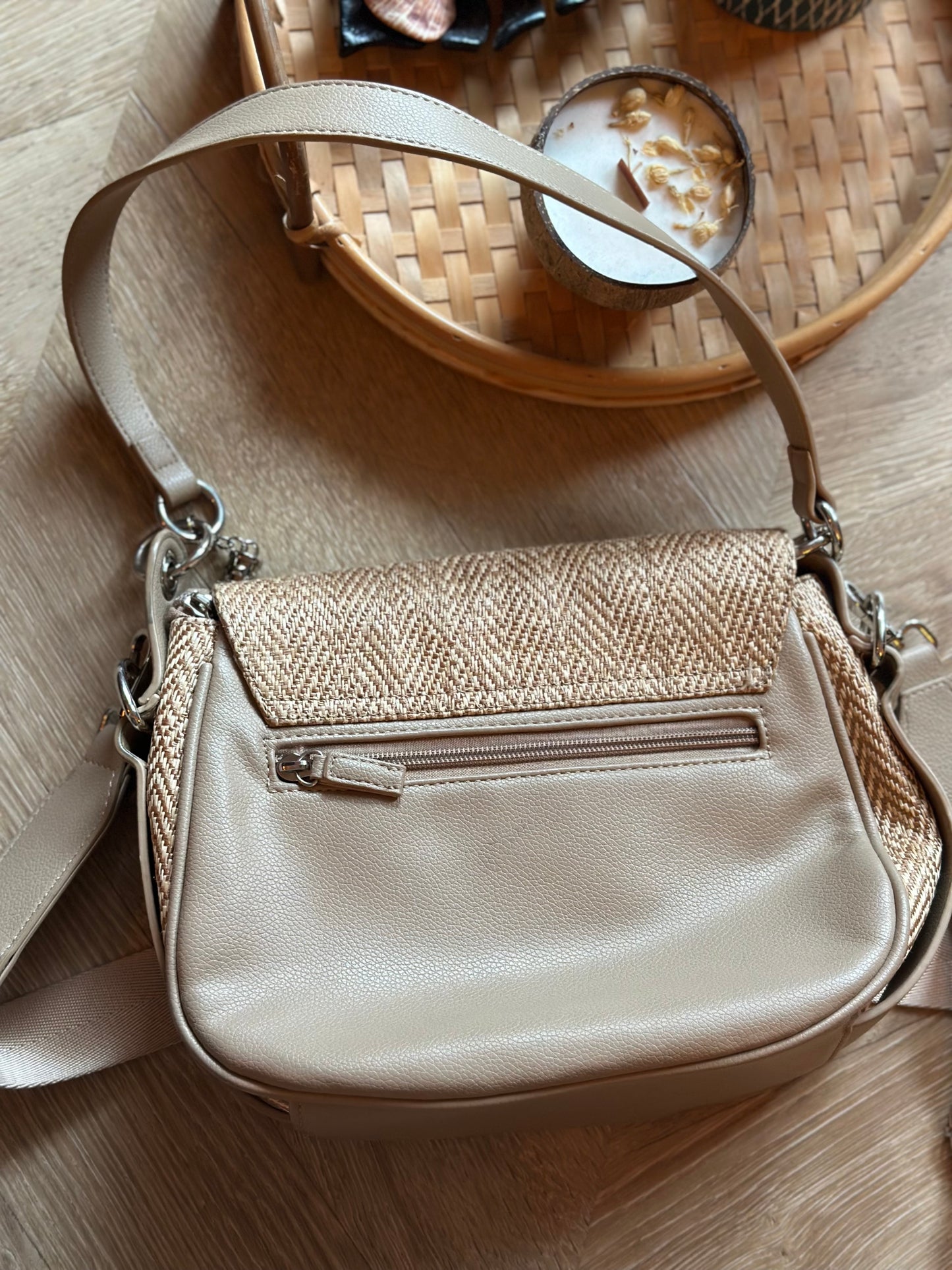 Sac à bandoulière modèle trotteur Armel beige