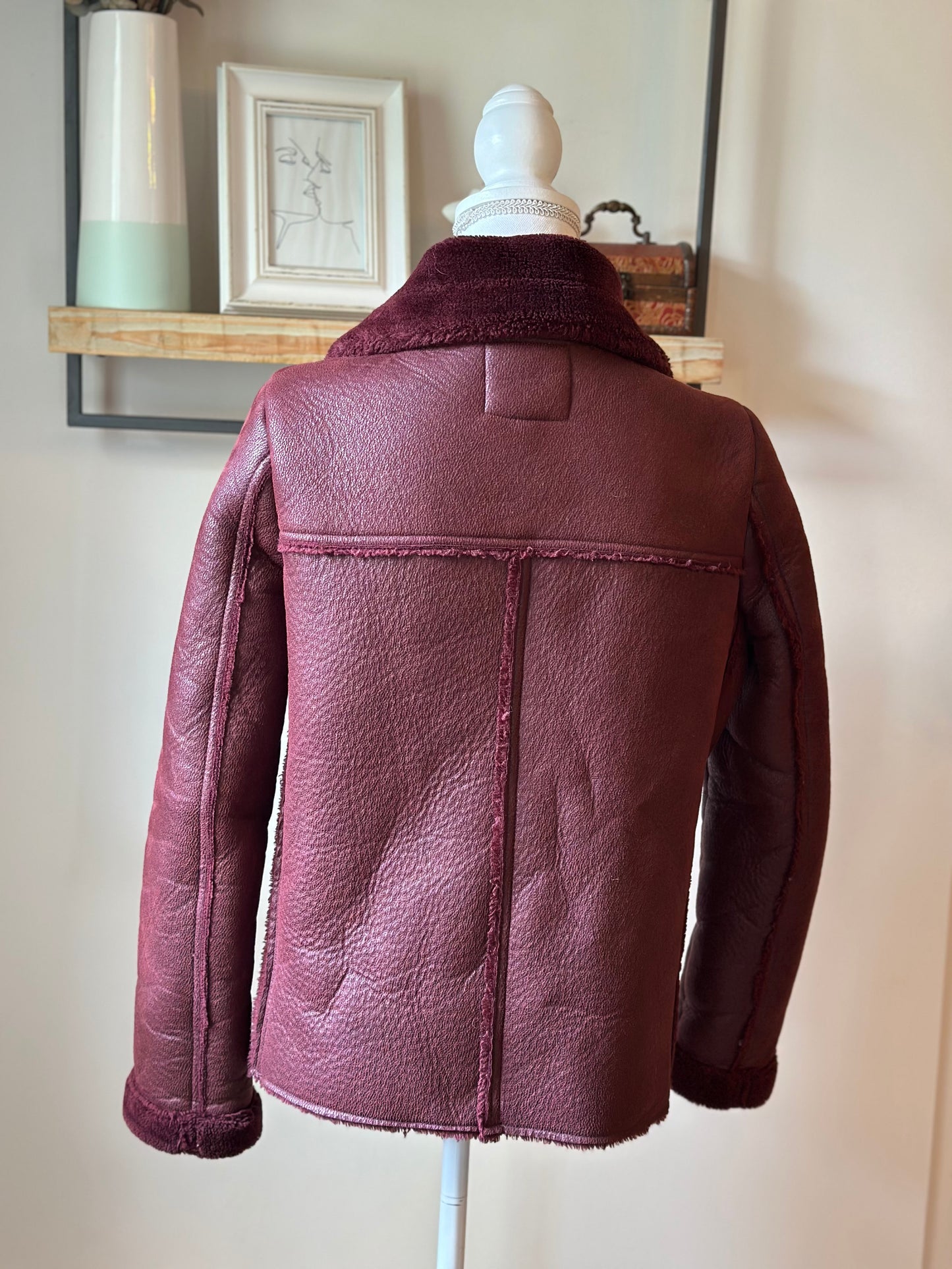 Veste manteau fourrée unie T.38