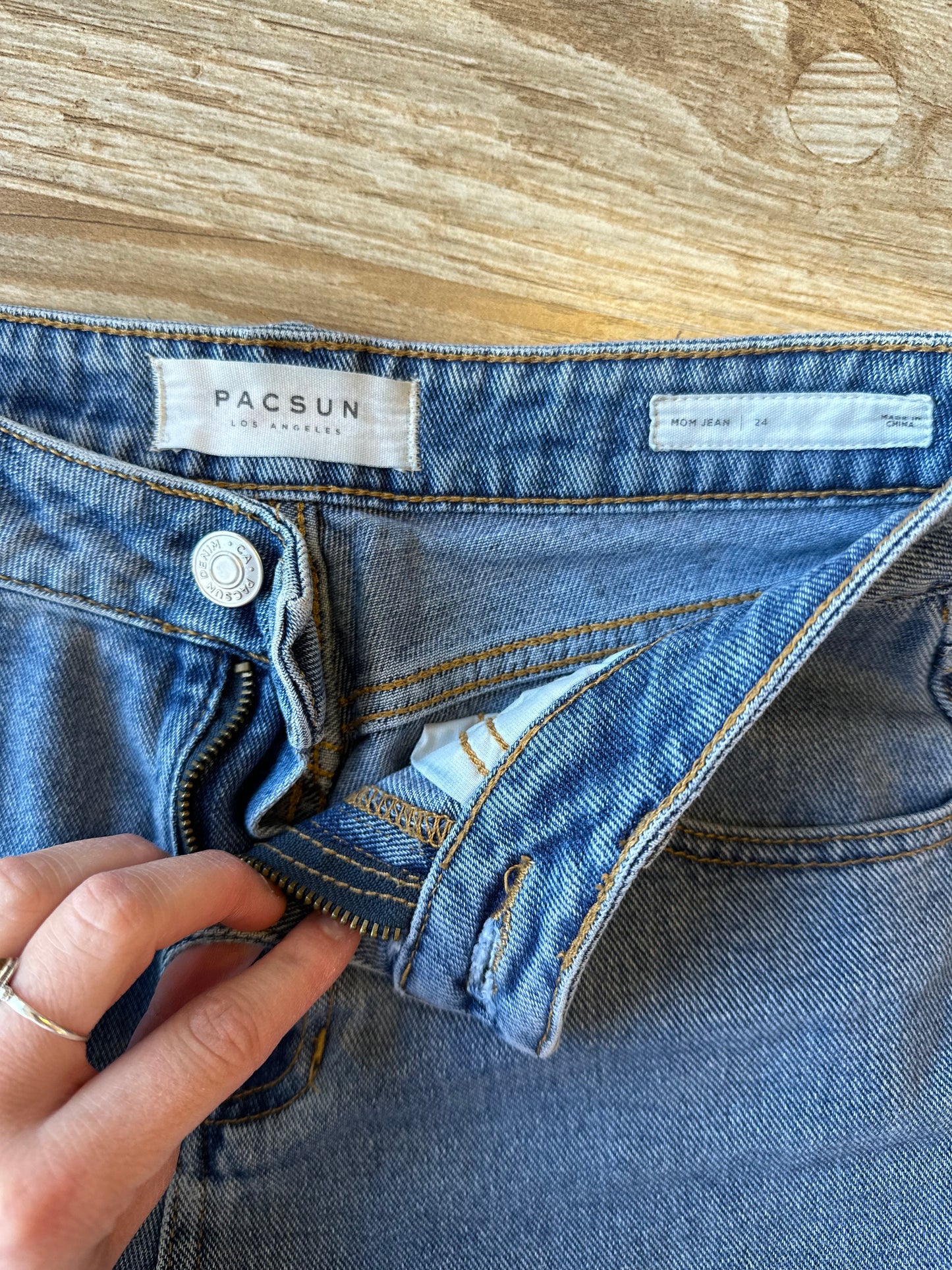 Jean bleu denim coupe mom 3/4, T.34