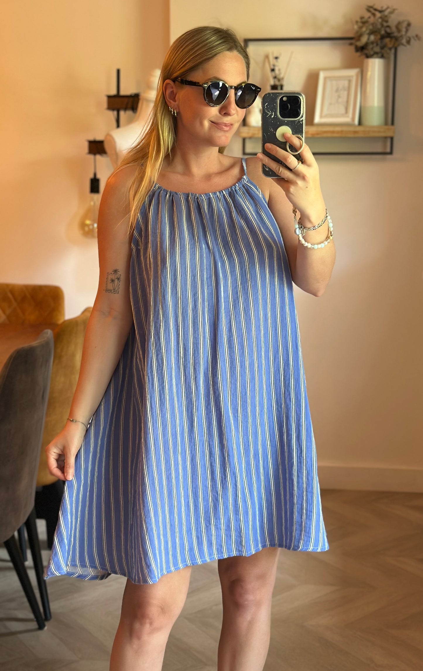 Robe rayée bleu et blanc T.34