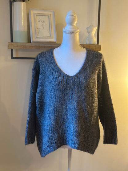 Pull col V uni gris en maille mohair oversize T.U