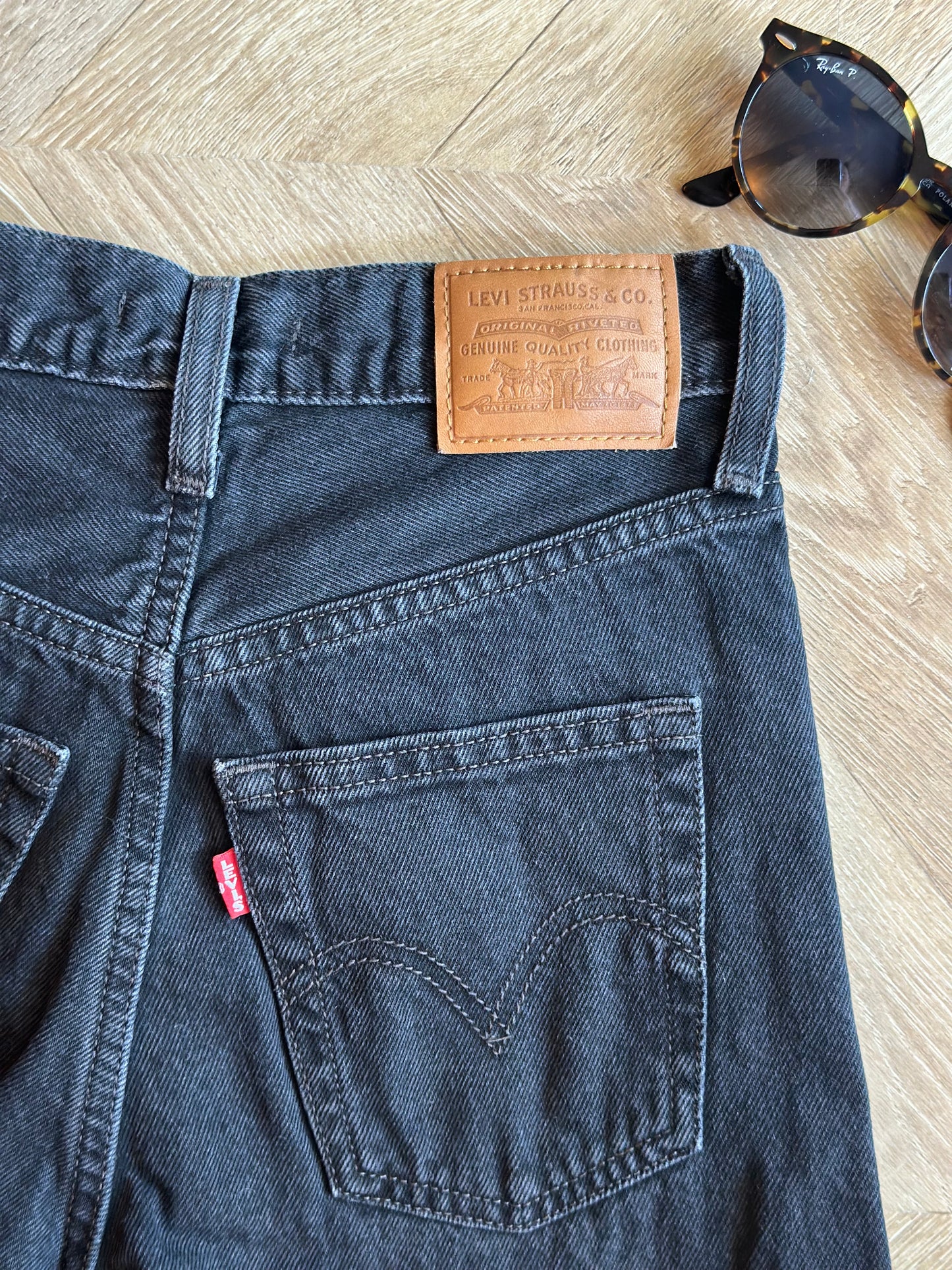 Jean wide leg noir Levi’s Ribcage T.34