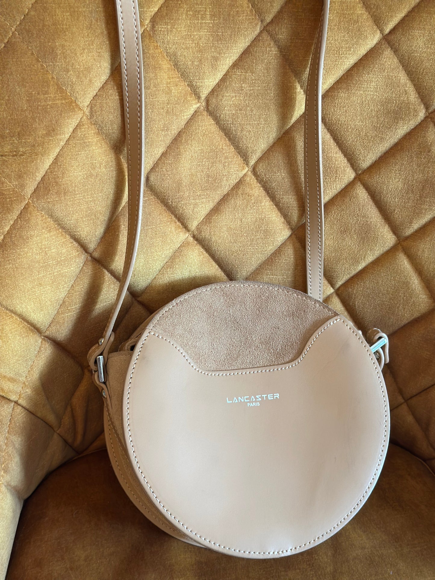 Sac trotteur rond Smooth Lune – cuir vachette naturel