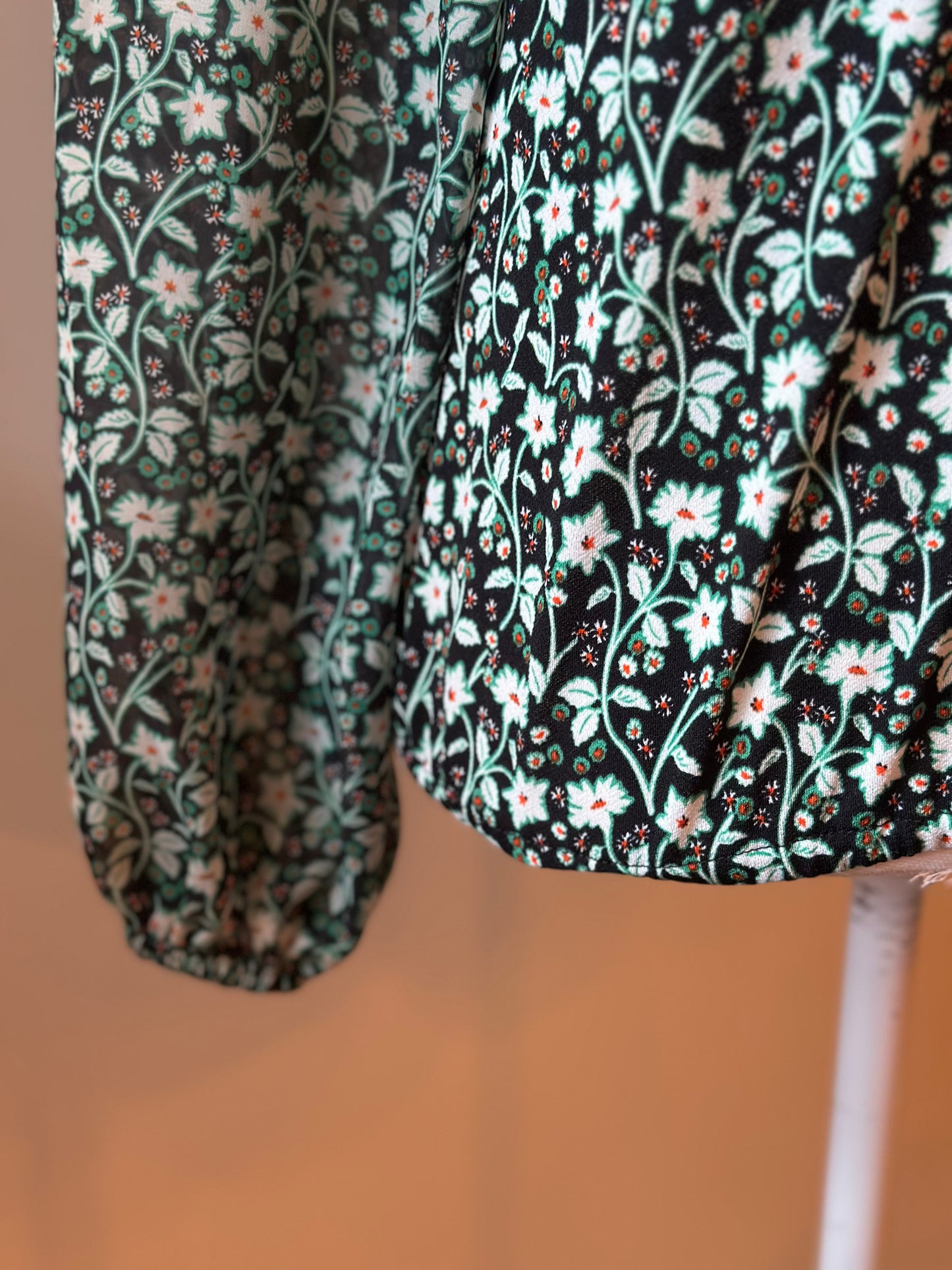 Blouse imprimé fleuri neuve T.34