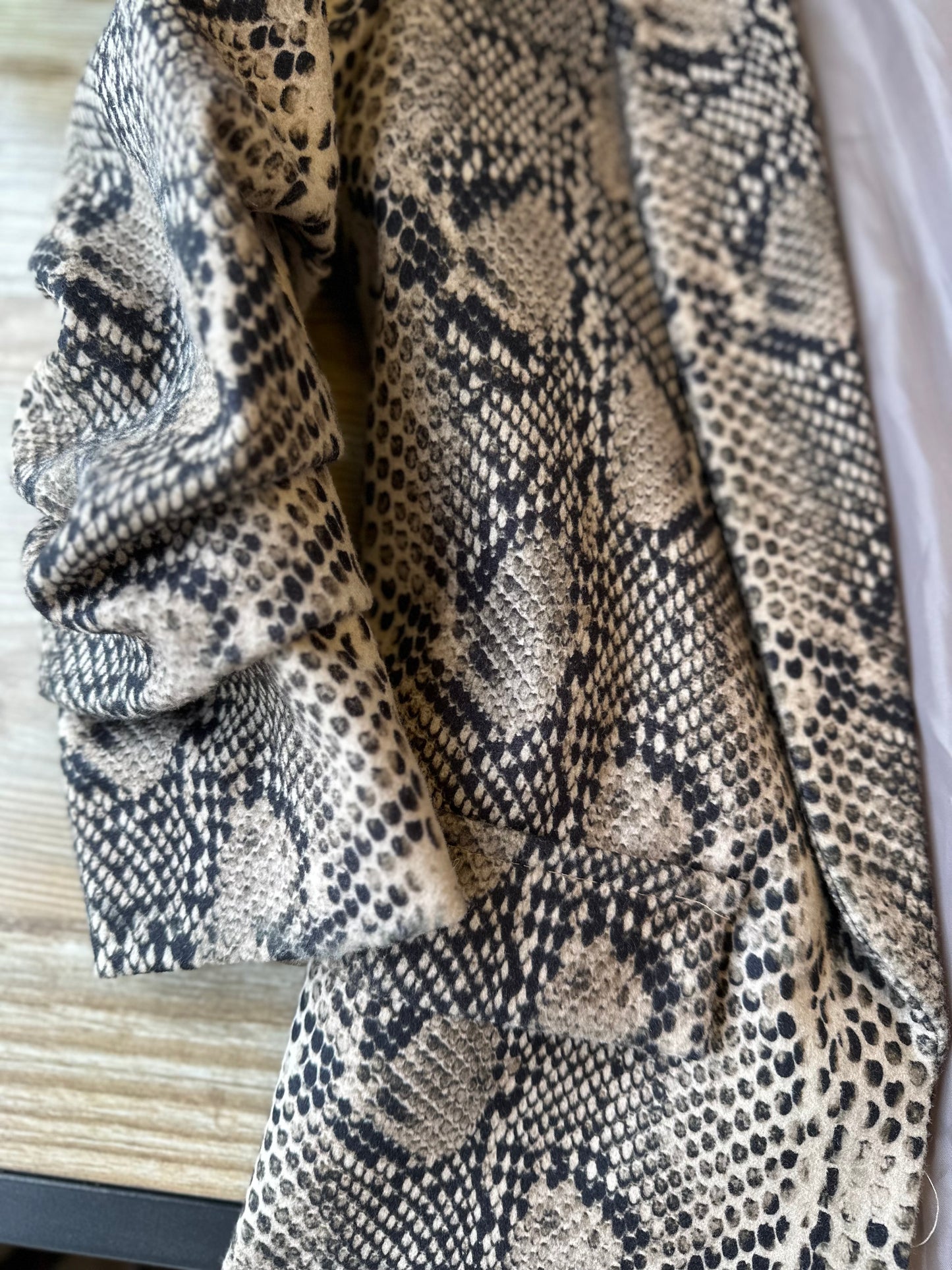 Blazer à motif python, T.34/36