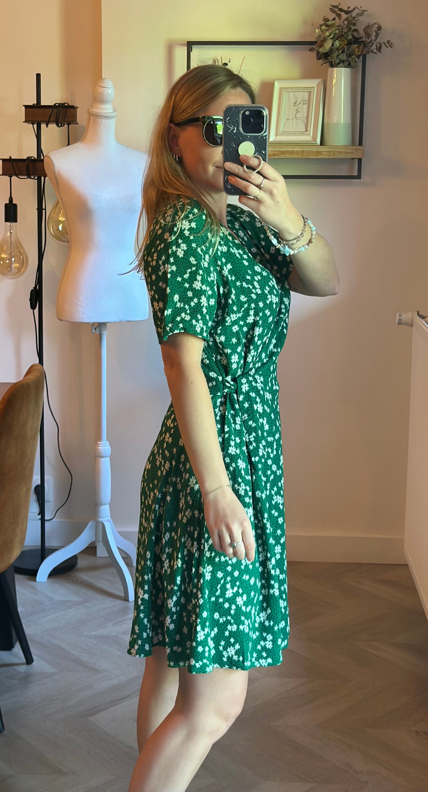 Robe portefeuille verte fleurie - T.40