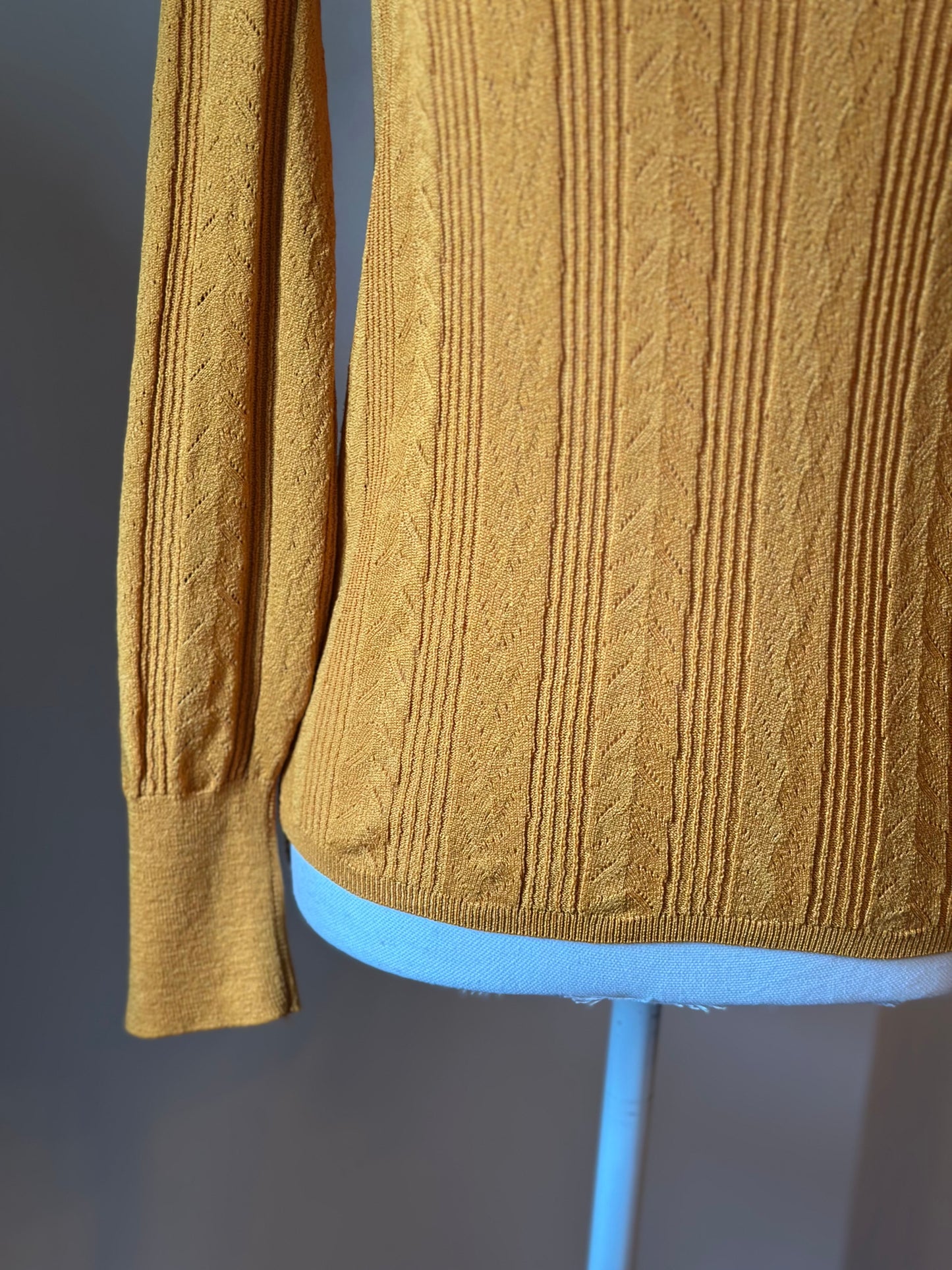 Haut maille unie texturée T.34