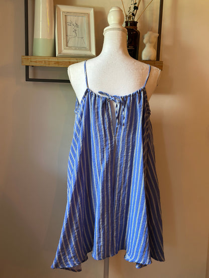 Robe rayée bleu et blanc T.34