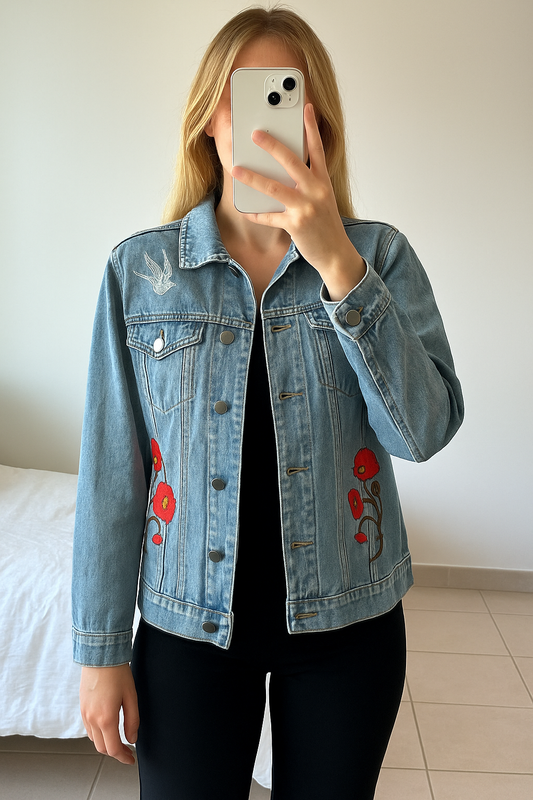 Veste en jean oversize brodée – fleurs & oiseau T36