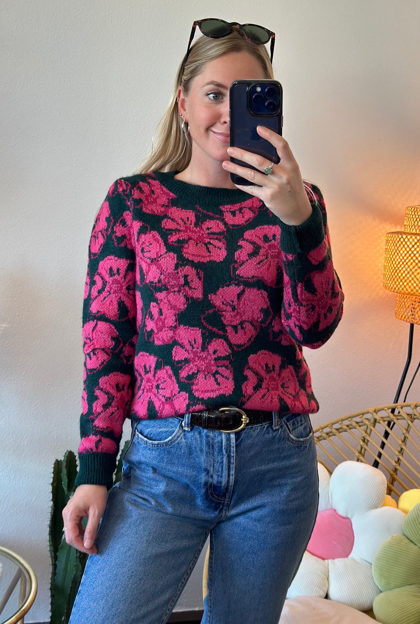 Pull en maille « Puebla » vert sapin à motif fleuri rose, T.34