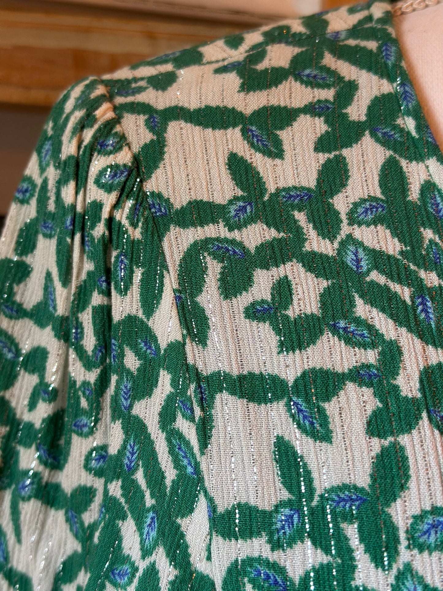 Robe portefeuille imprimé vert neuves T.38