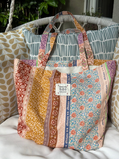 Joli sac cabas à motifs effet patchwork fleuri – Coton doux multicolore