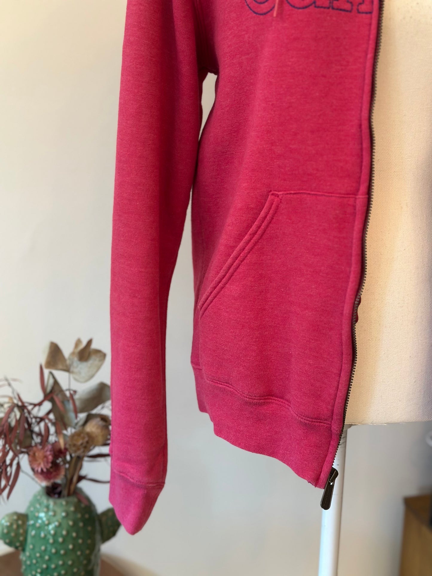 Sweat zippé à capuche rose logo brodé T.38