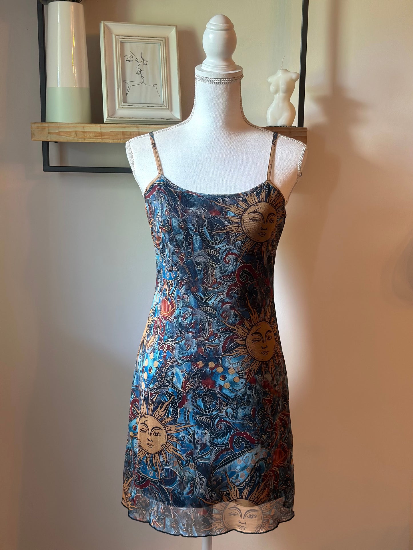 Robe d’été imprimé soleil coloré T.36