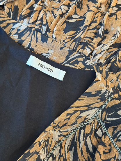 Robe fluide volantée imprimé noir col V manches longues T.38