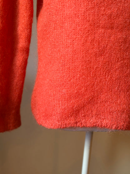 Pull col V uni en mohair T.34