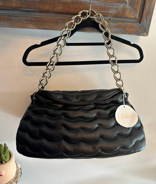 Sac Chloé Juana Medium cuir noir matelassé chaîne dorée neuf avec étiquette – modèle luxe