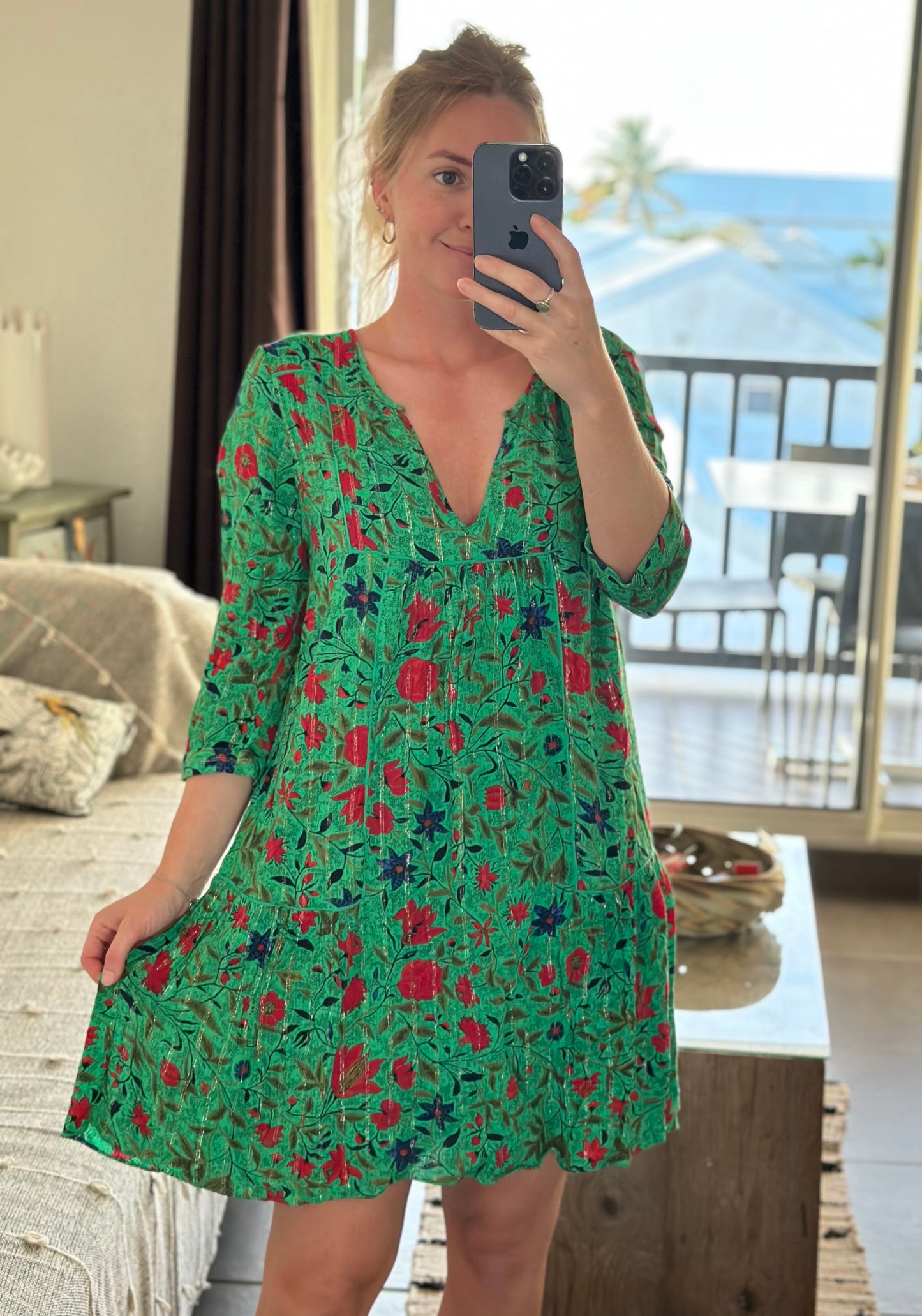 Robe fluide verte à motifs fleuris - Modèle Ève T.34/36