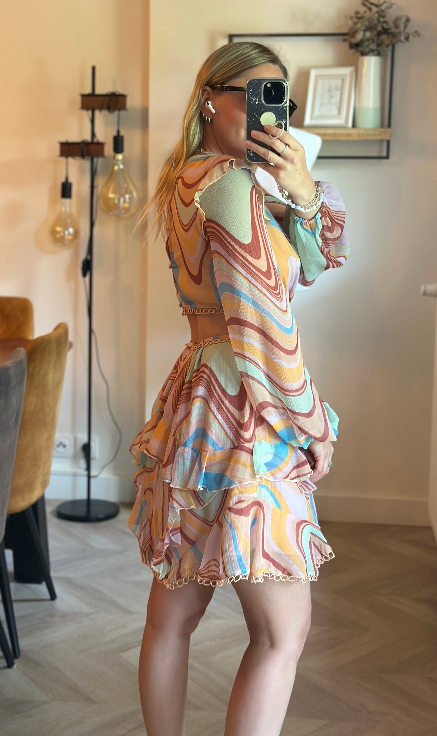 Robe volantée imprimé multicolore – Dos ouvert T.38