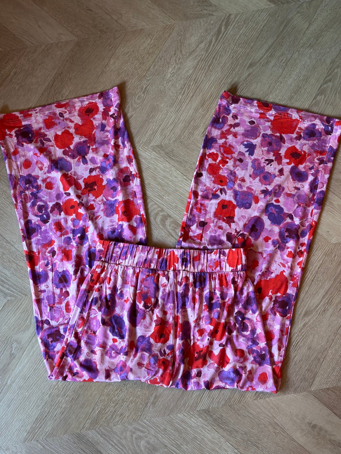 Pantalon fluide large fleuri rose violet neuf T.34