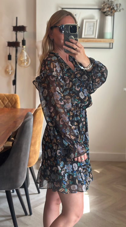 Robe fleurie à volants T.36