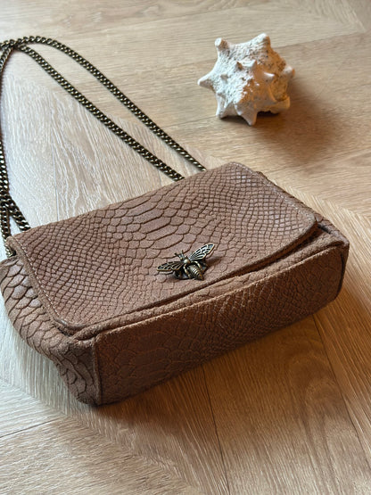 Sac bandoulière Honey cuir embossé effet serpent taupe foncé