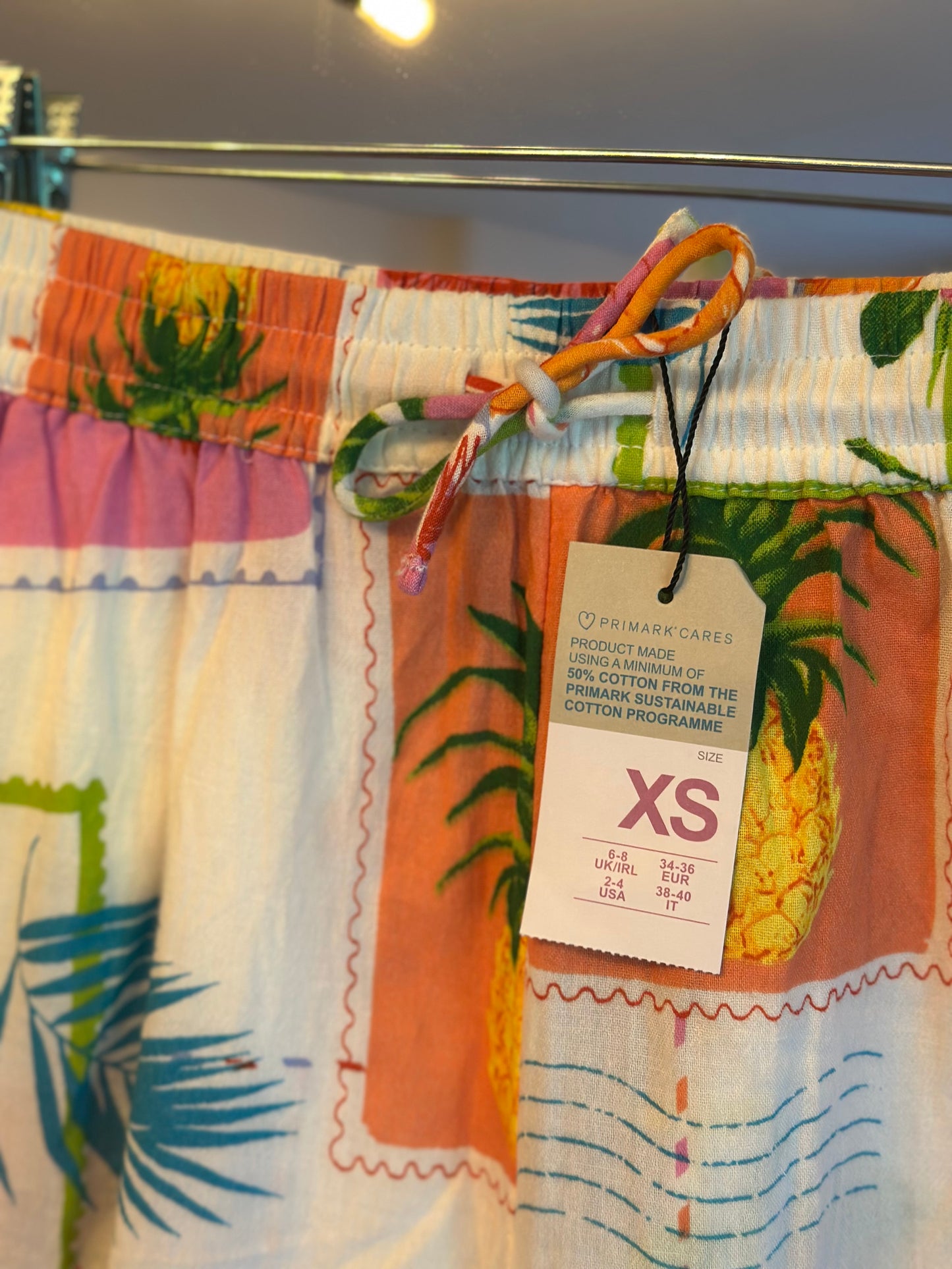 Pantalon large imprimé tropical, Neuf T.34/36
