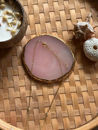Collier doré pendentif soleil – plaqué or 14K, longueur réglable