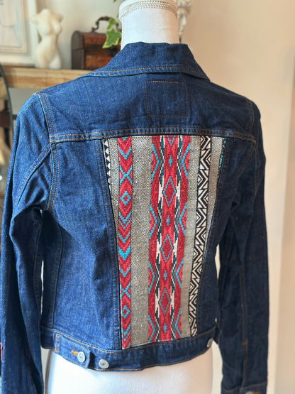 Veste en jean brodée dos et épaule T.36