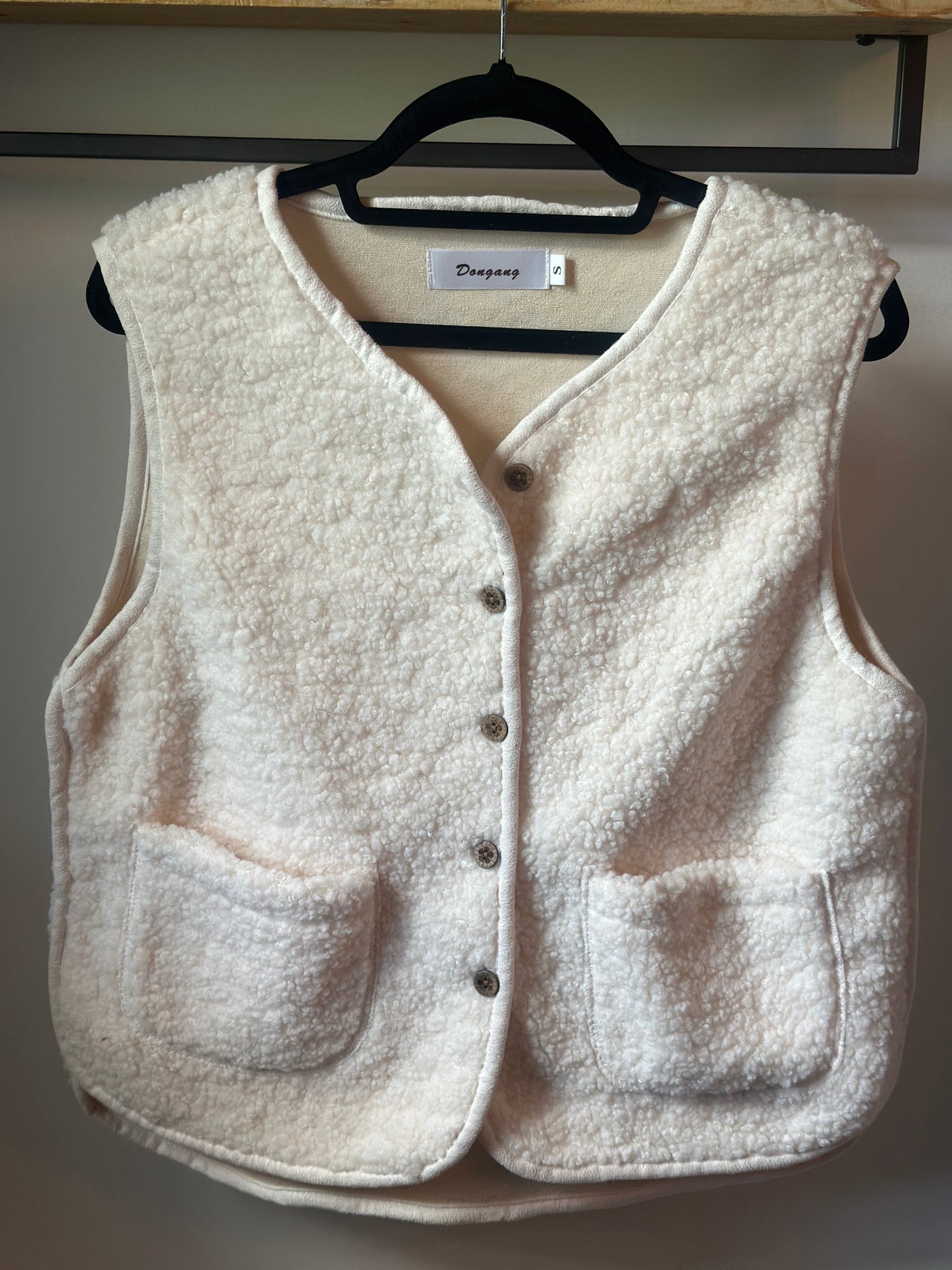 Gilet sans manches crème effet mouton neuf T.36