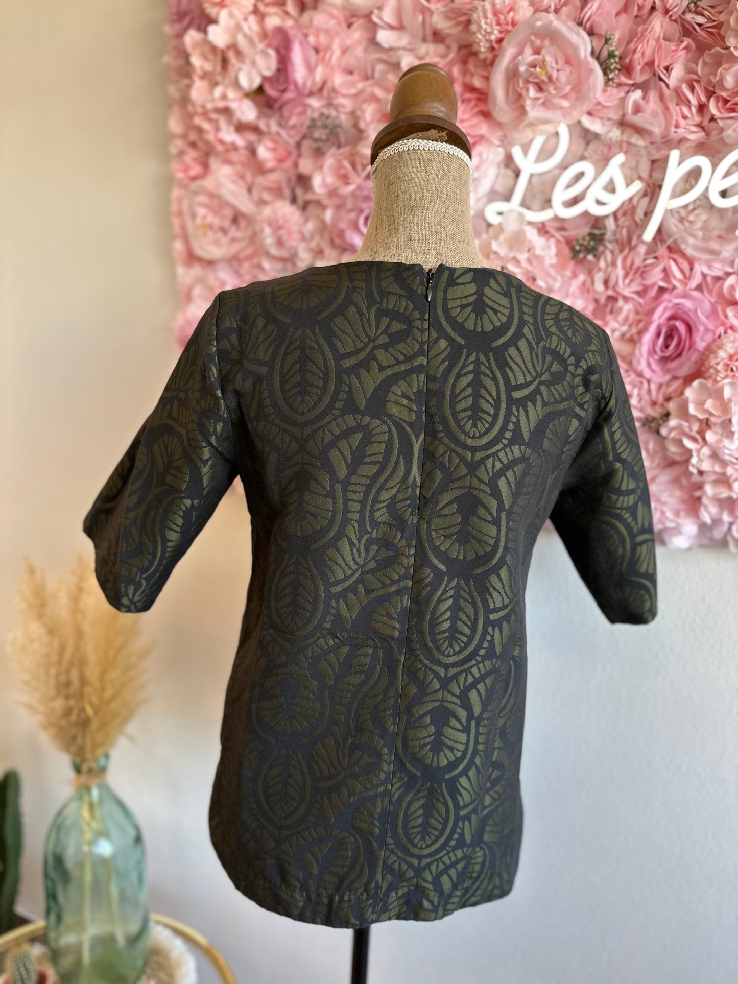 Blouse manches courtes verte à motifs T.36