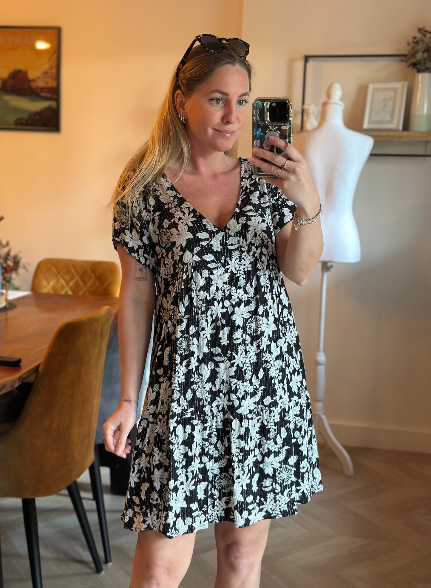 Robe fluide fleurie noir & blanc T.36/38